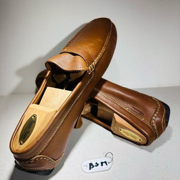 Clarks Mens Brown Leather Slip On Size 10.1/2 Loafer Mocs Driver Shoes - Picture 1 of 8